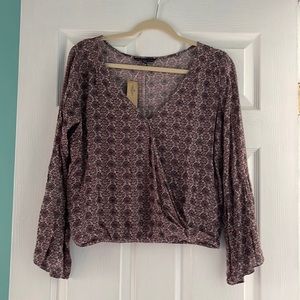 American Eagle Flowy Top
